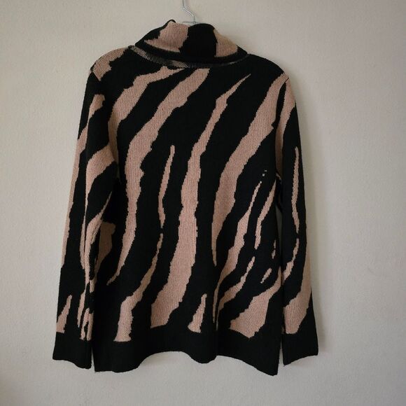 Soft Surroundings Black and Tan Zebra Stripesl Sweater Cowl Neck Size Small - Picture 5 of 9